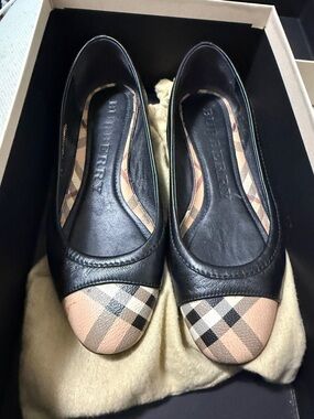 Burberry Highsmith HayMarket Ballerina Flat UK 3 EUR 35